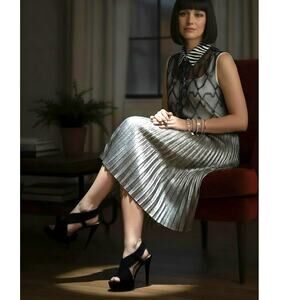 DIANE VON FURSTENBERG Black Suede Strappy Stiletto Slingback Heels Sandals - 8.5